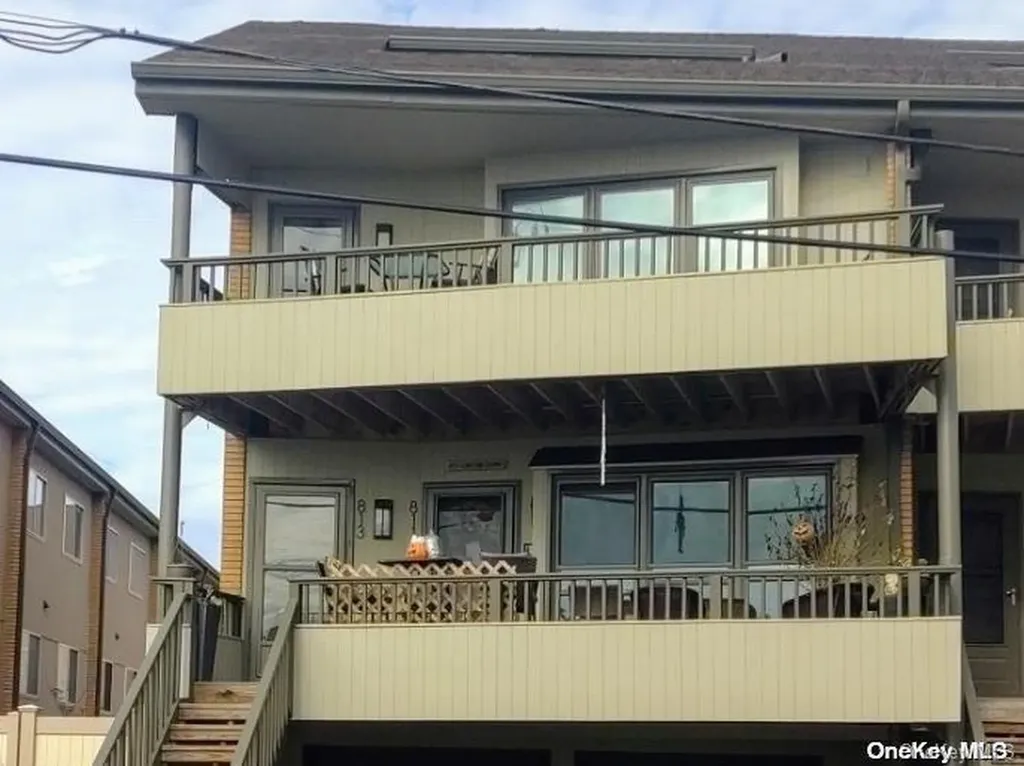 813 Shore Road Long Beach NY 11561
