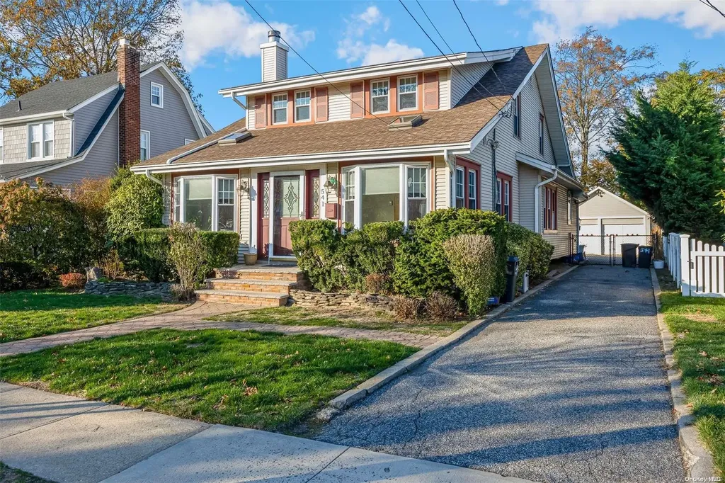 541 Wateredge Avenue Baldwin NY 11510