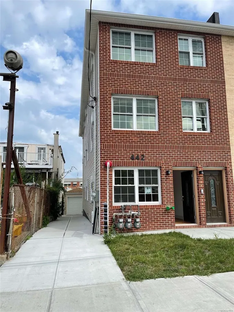 442 Underhill Avenue Bronx NY 10473