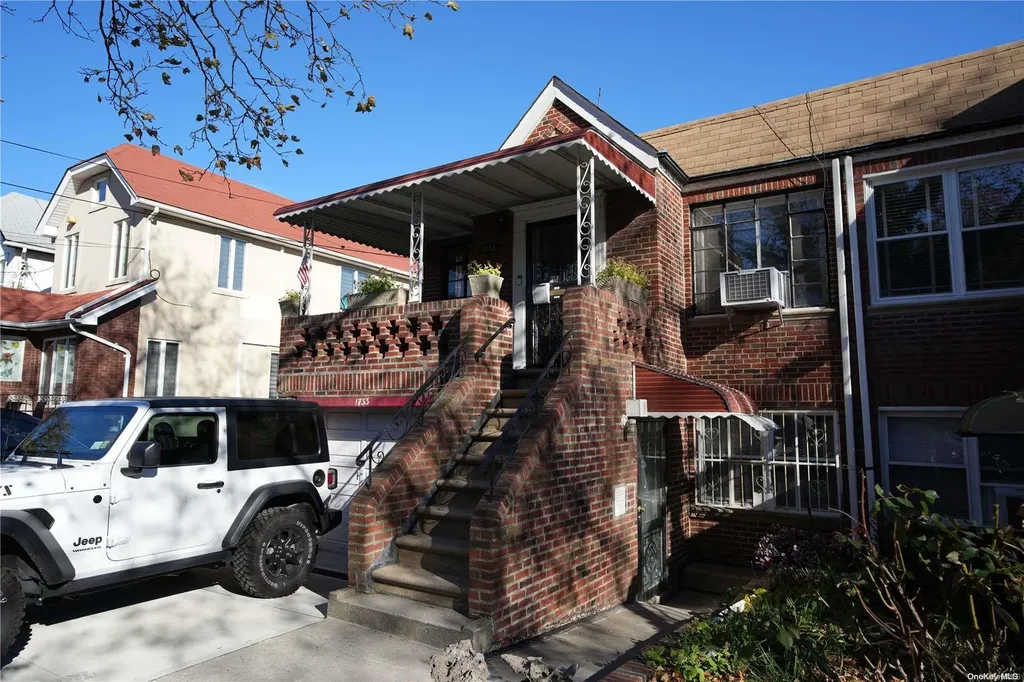 1733 E 27th Street Brooklyn NY 11229