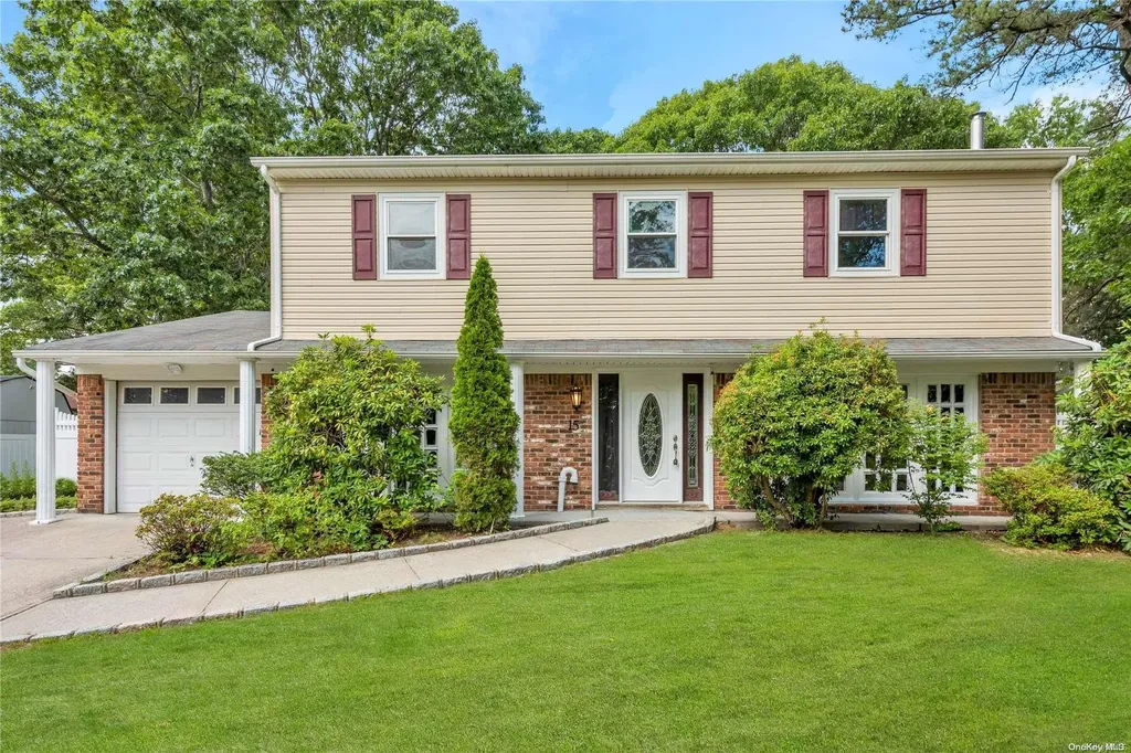 15 Northridge Drive Coram NY 11727