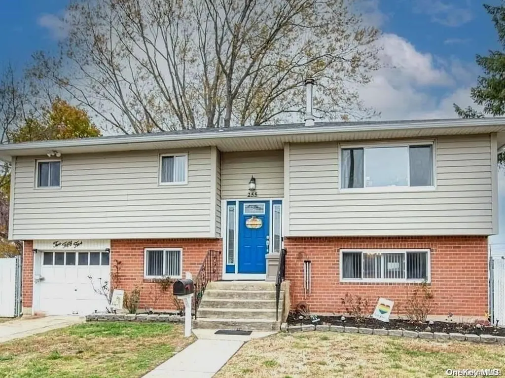 255 Justice Street West Babylon NY 11704
