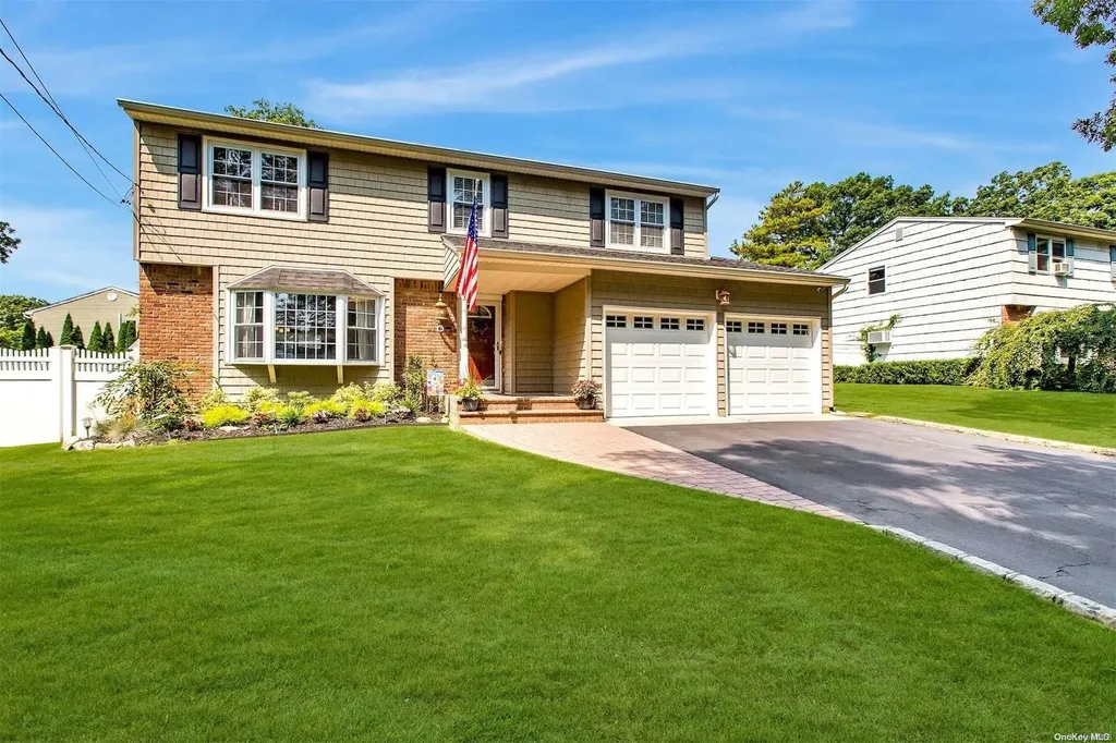 6 Williamsburgh Lane Nesconset NY 11767