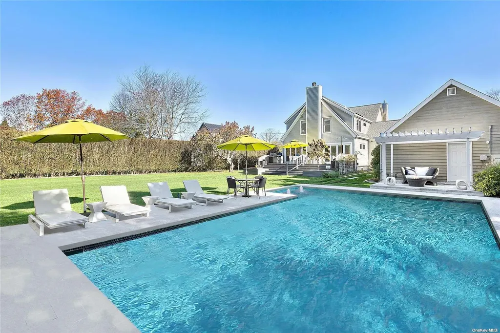 468 Blank Lane Water Mill NY 11976