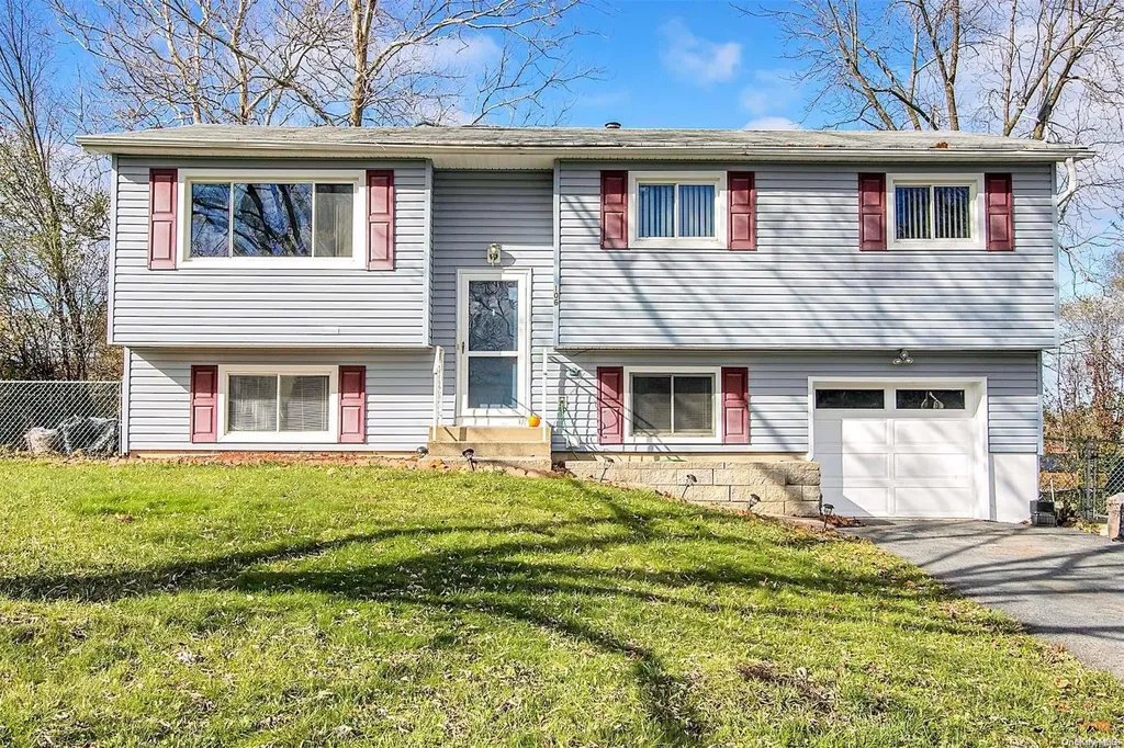 106 Rolling Meadows Road Middletown NY 10940