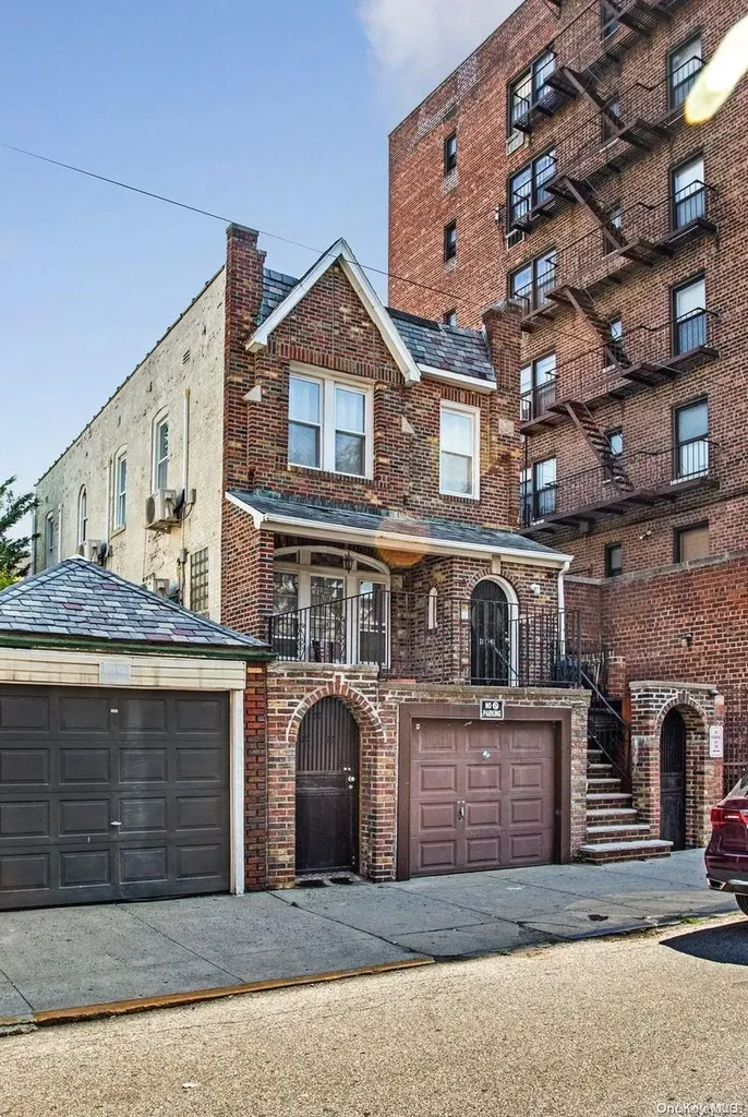 541 88th Street Brooklyn NY 11209