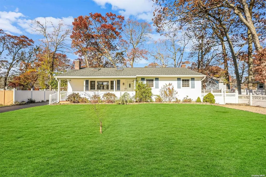 179 Hampton Avenue Mastic NY 11950