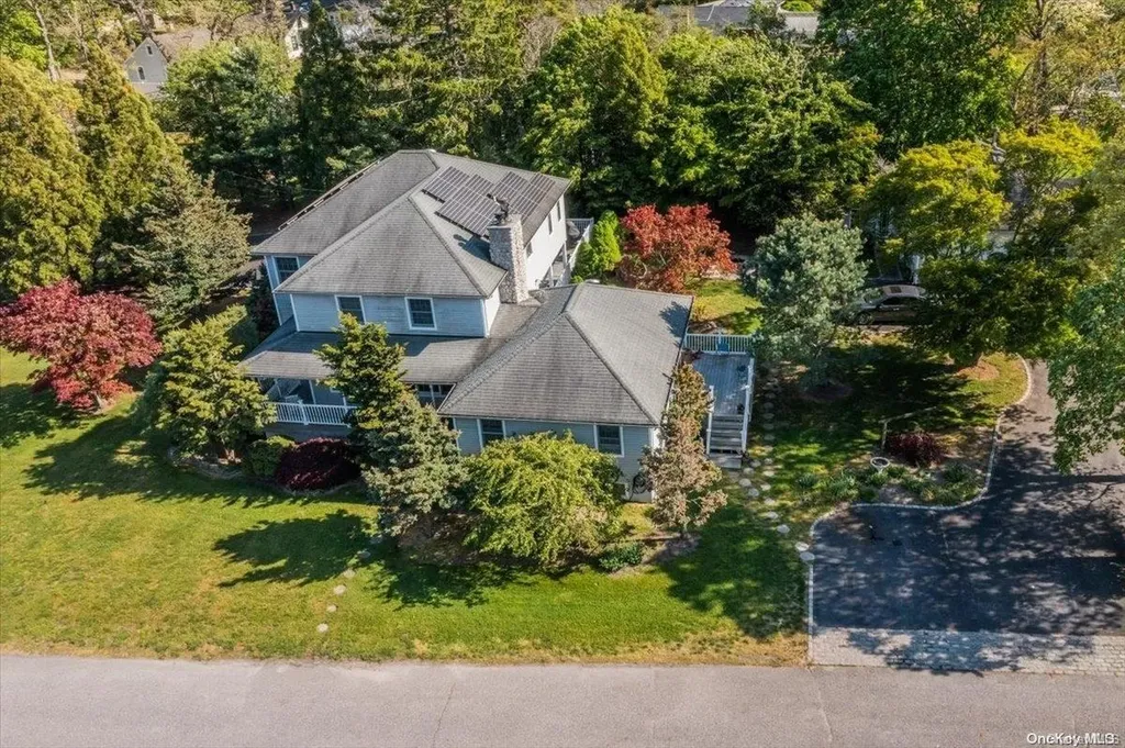 128 Pine Neck Avenue East Patchogue NY 11772