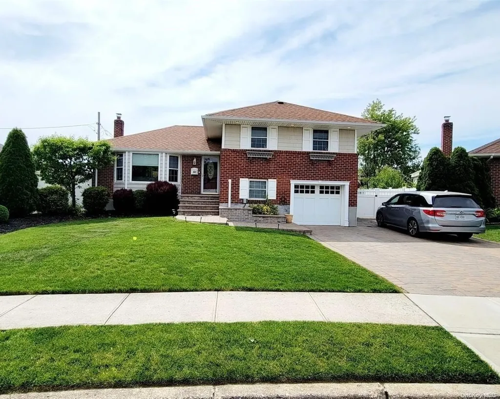 3912 Berger Avenue Bethpage NY 11714