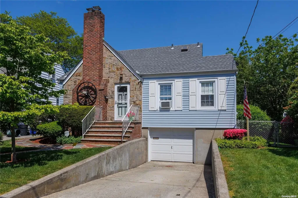 55 Saint Marks Avenue Freeport NY 11520