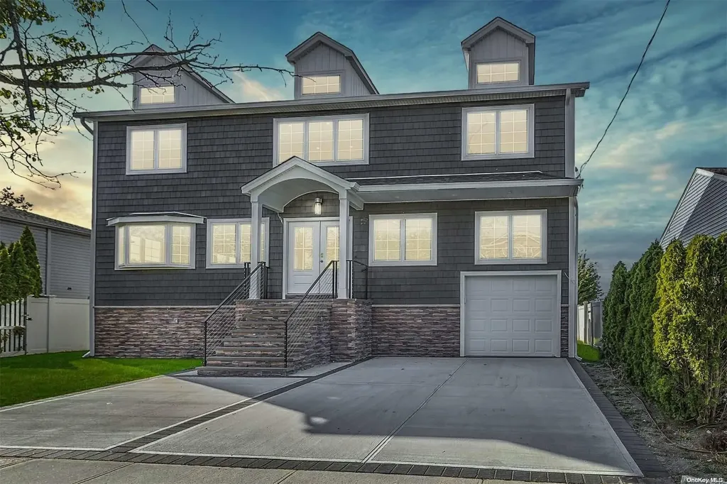 119 Brighton Way Merrick NY 11566