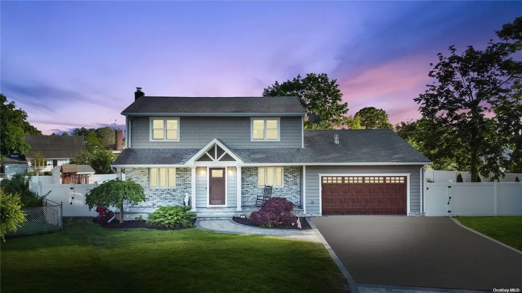 12 Daniel Court West Islip NY 11795