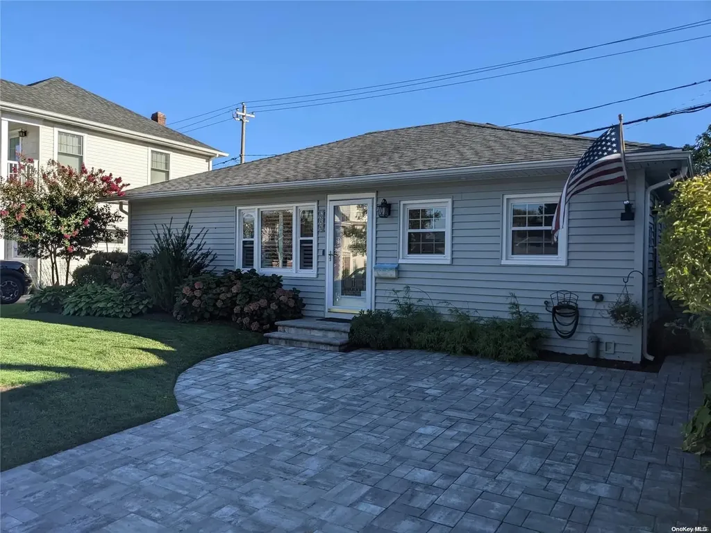 356 E Chester Street Long Beach NY 11561