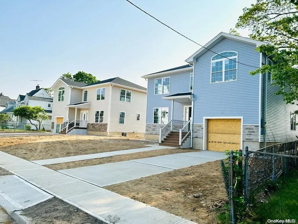 96 N Columbus Avenue Freeport NY 11520