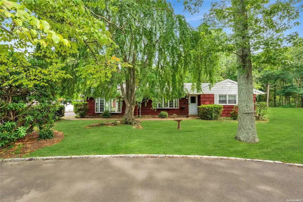 79 Sunny Road Saint James NY 11780