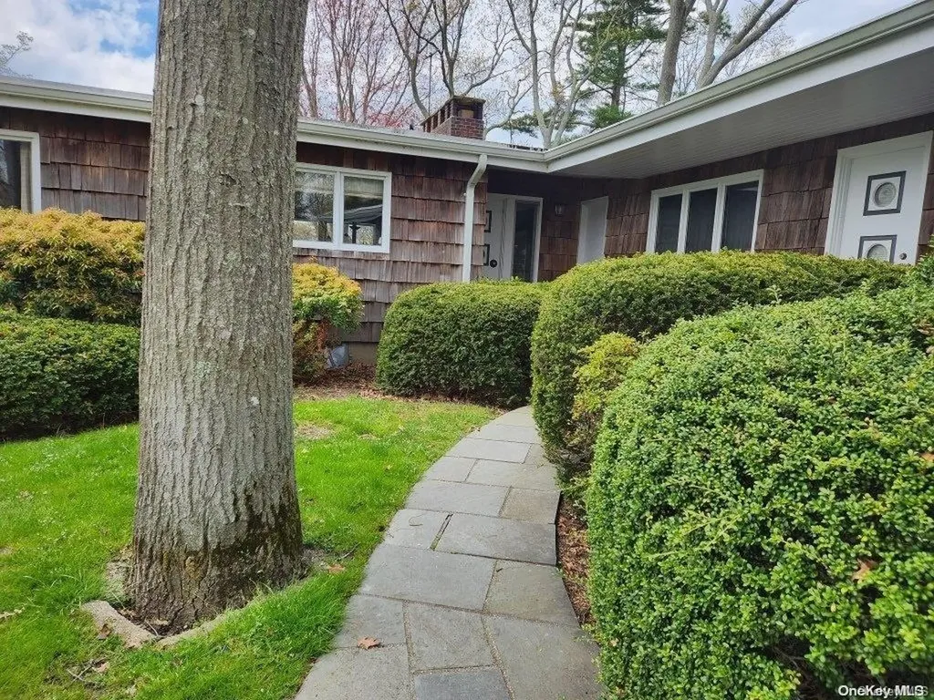 26 Shore Road Patchogue NY 11772