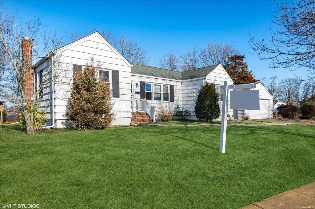 111 W Shore Drive Massapequa NY 11758