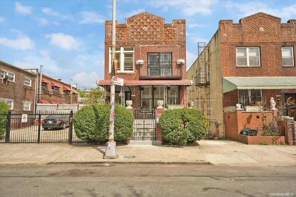 1352 Croes Avenue Bronx NY 10472
