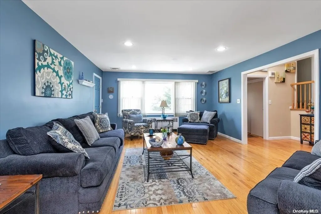 2786 Bay Drive Merrick NY 11566