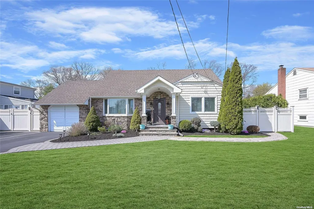 29 Karp Drive Islip Terrace NY 11752