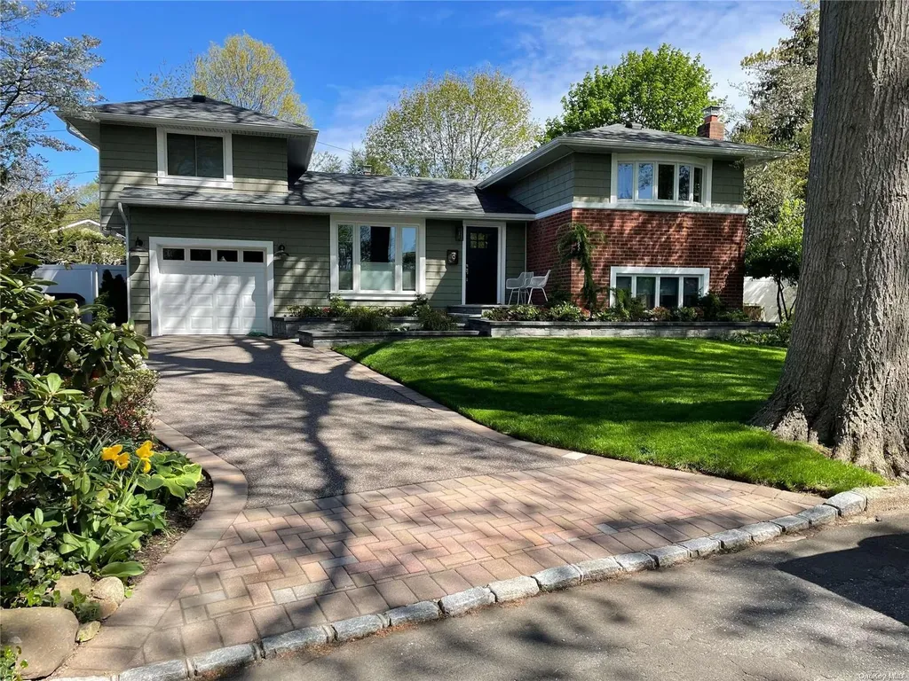 9 Ulster Court Commack NY 11725
