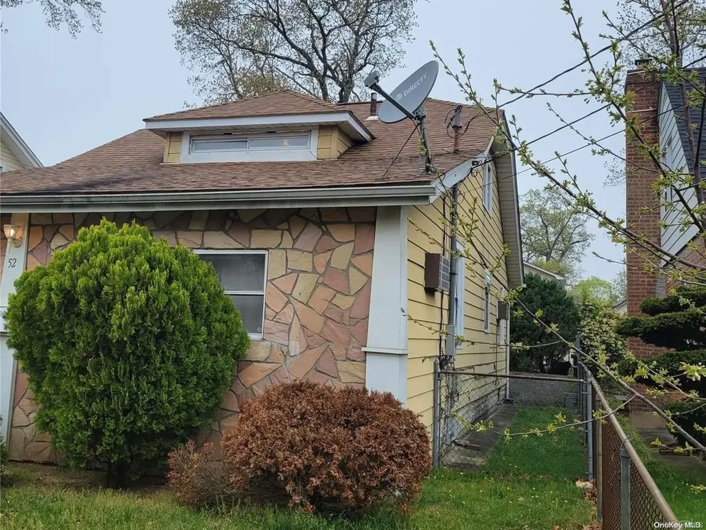 52 Mount Joy Avenue Freeport NY 11520