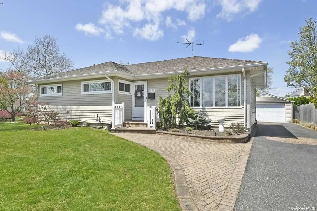 475 Cedar Lane East Meadow NY 11554