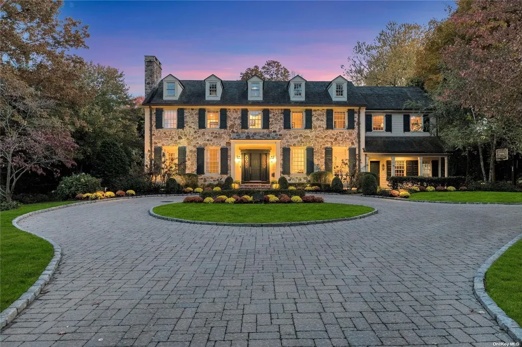32 Heights Road Manhasset NY 11030