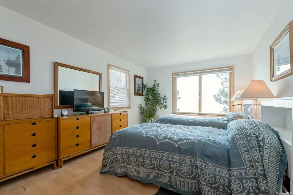 East Marion NY 11939