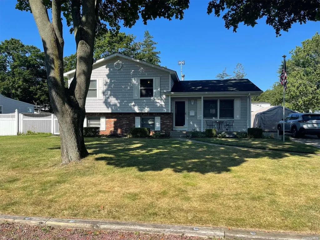 1148 Hyman Avenue Bay Shore NY 11706
