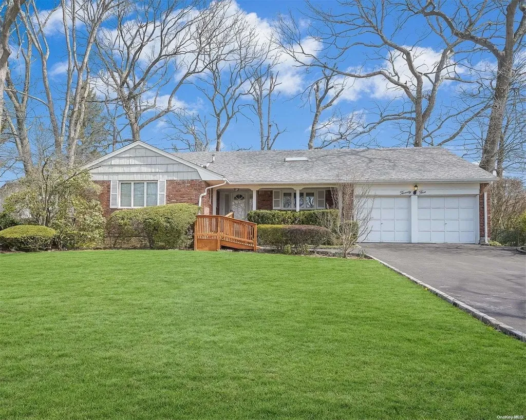 25 Cedar Street Syosset NY 11791