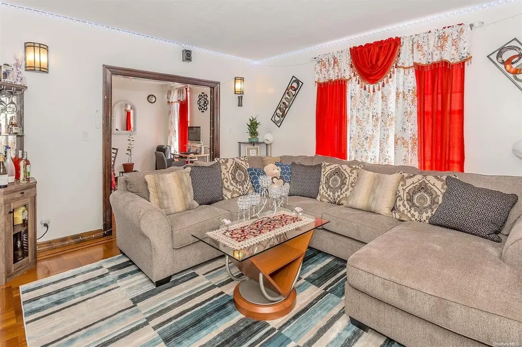 219 E 37th Street Brooklyn NY 11203