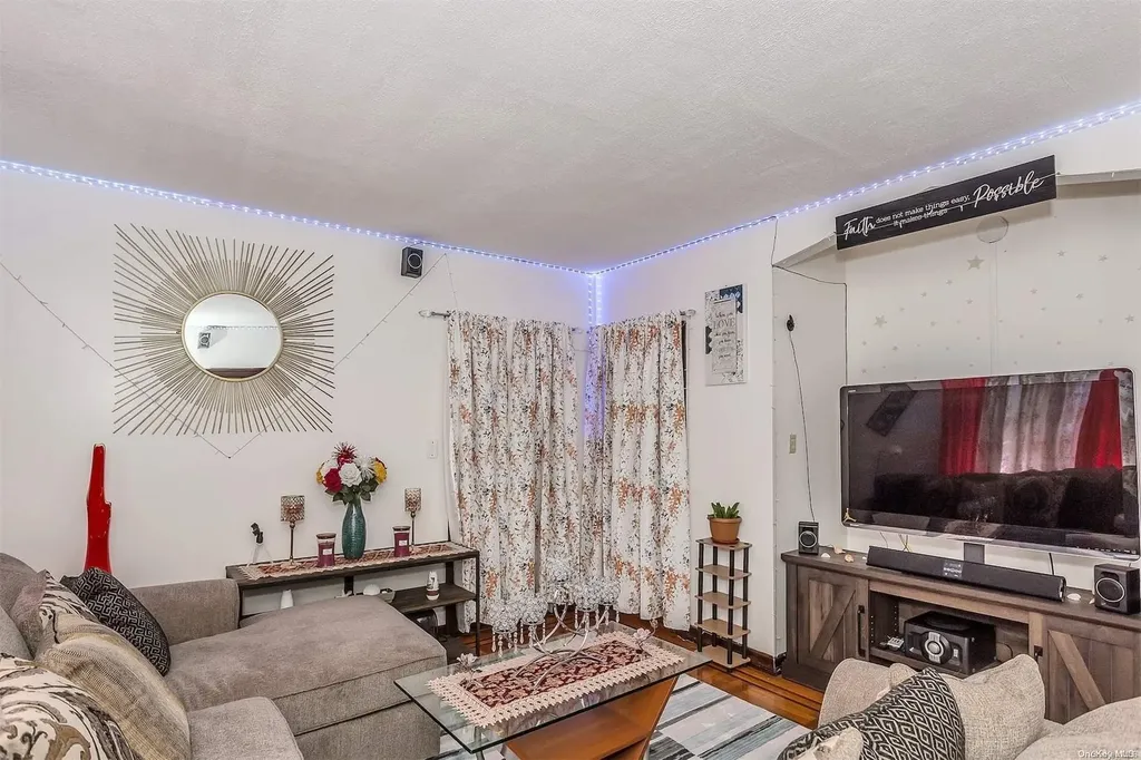 219 E 37th Street Brooklyn NY 11203