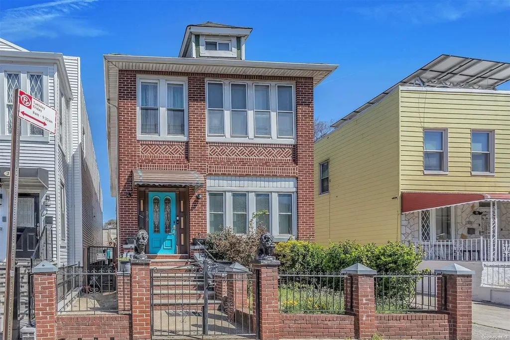 219 E 37th Street Brooklyn NY 11203