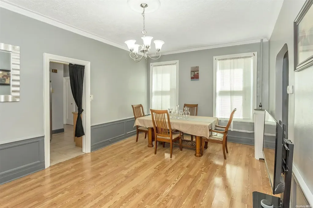 219 E 37th Street Brooklyn NY 11203