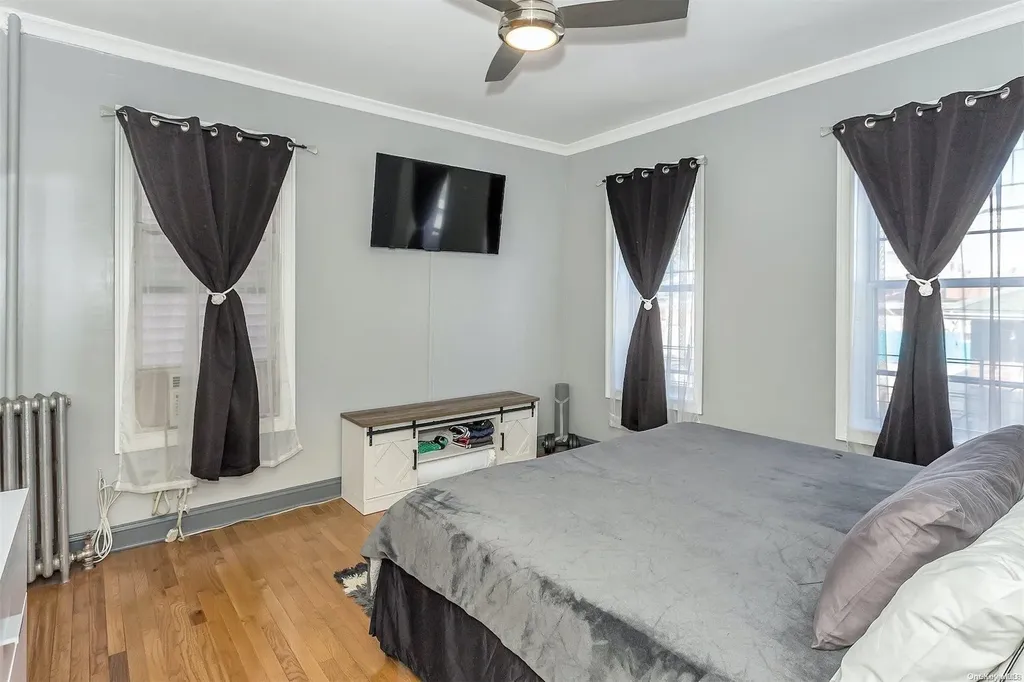 219 E 37th Street Brooklyn NY 11203