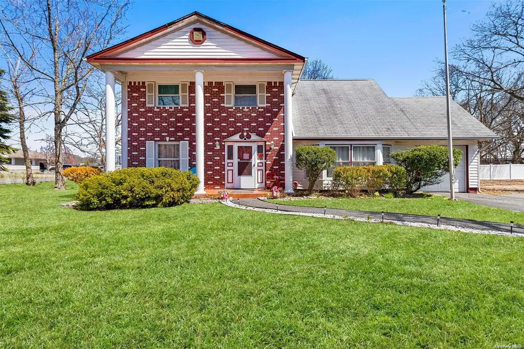 242 Mark Tree Road Centereach NY 11720