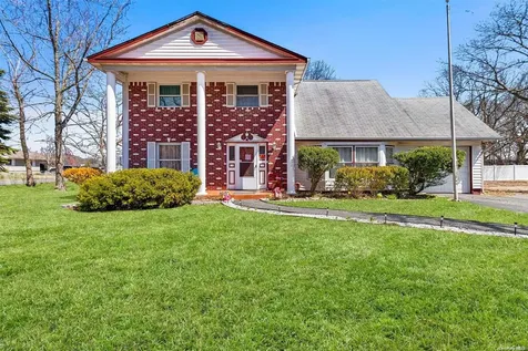 242 Mark Tree Road Centereach NY 11720