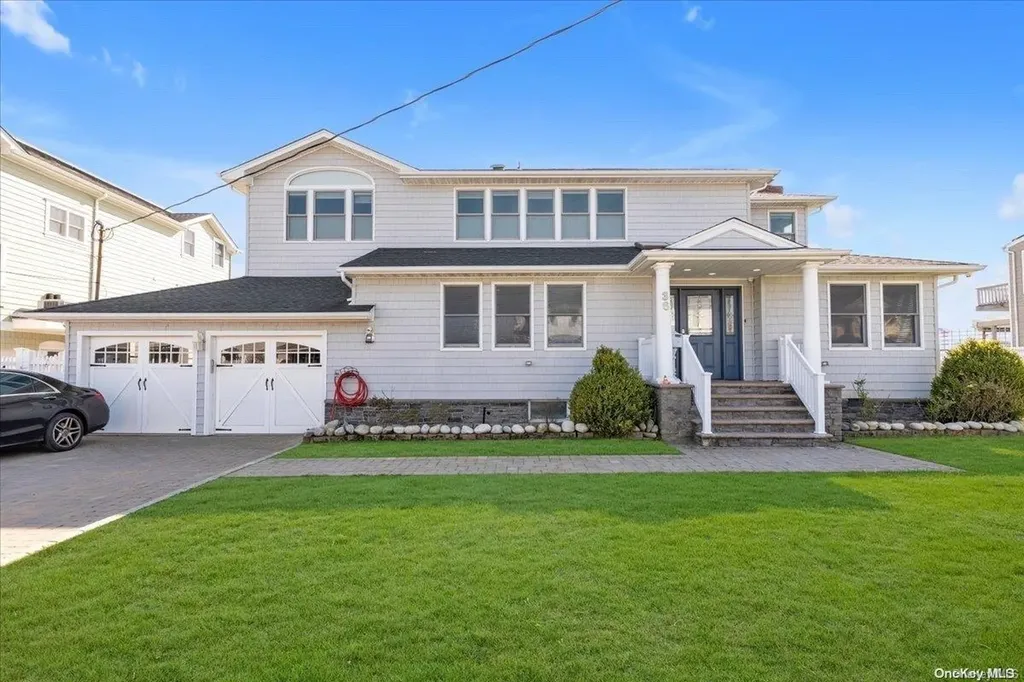 36 Brockmeyer Drive Massapequa NY 11758