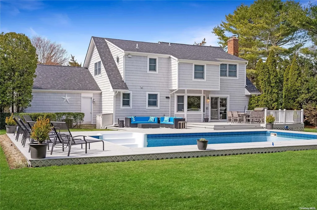 4 Sweetgrass Road Westhampton NY 11977