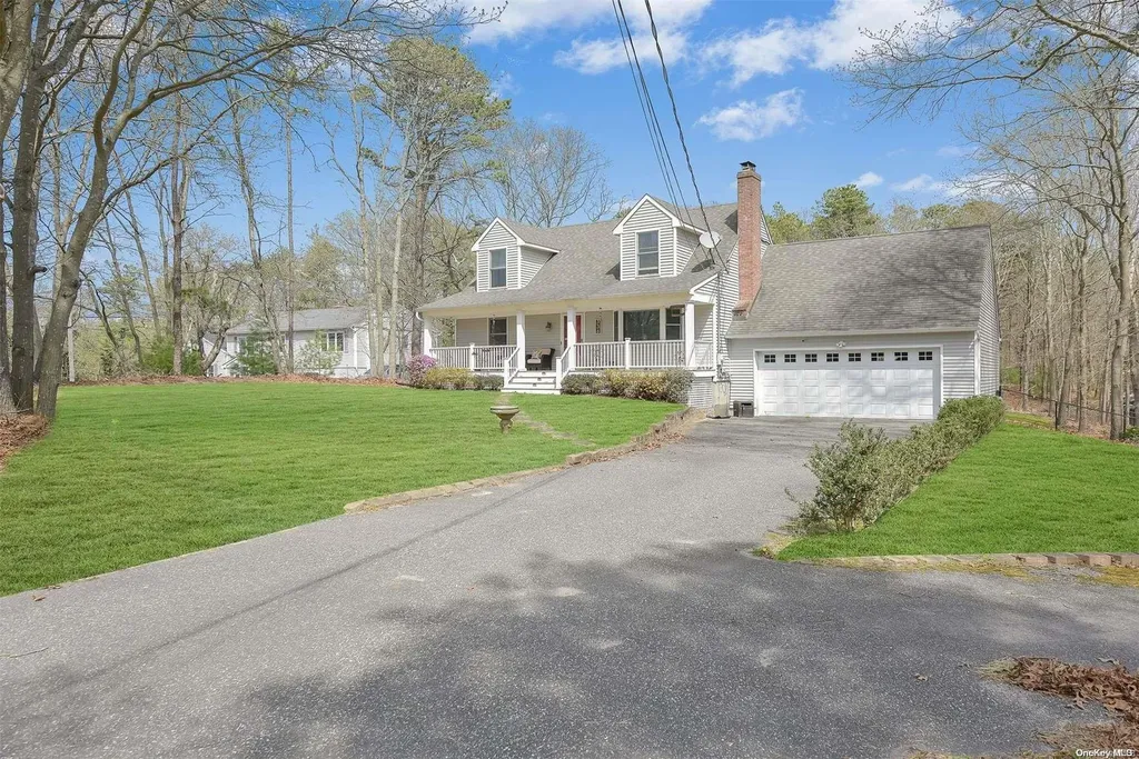 336 Starr Boulevard Calverton NY 11933