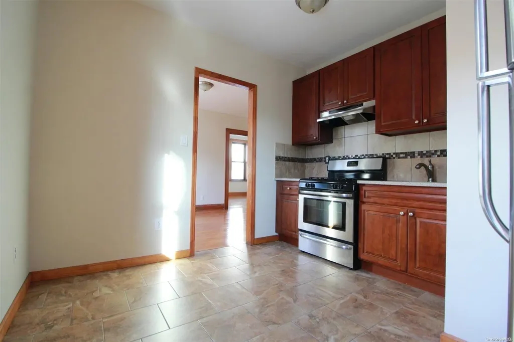 17-01 Gates Avenue Flushing NY 11385