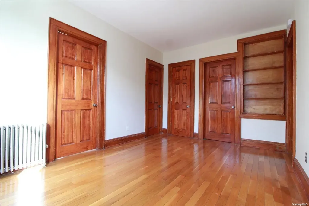 17-01 Gates Avenue Flushing NY 11385