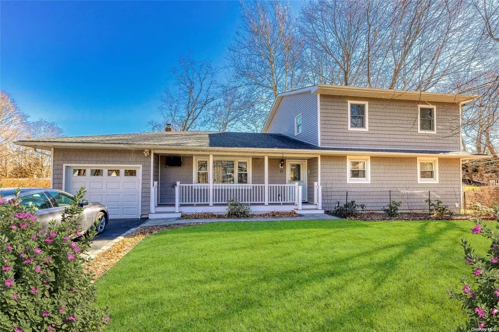 23 Harvard Road Shoreham NY 11786