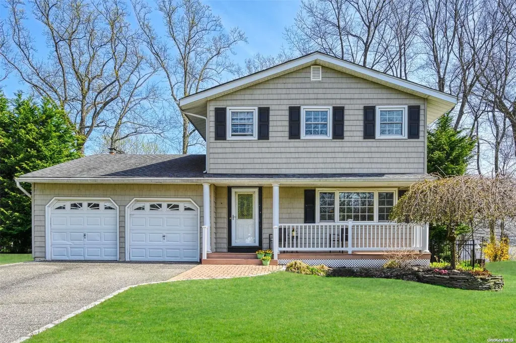 29 Landview Drive Kings Park NY 11754