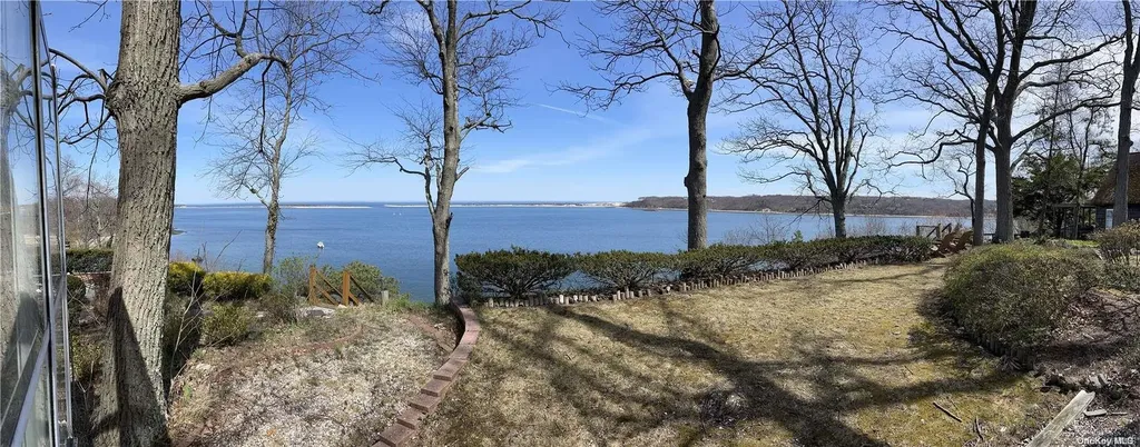 75 Chestnut Avenue Setauket NY 11733