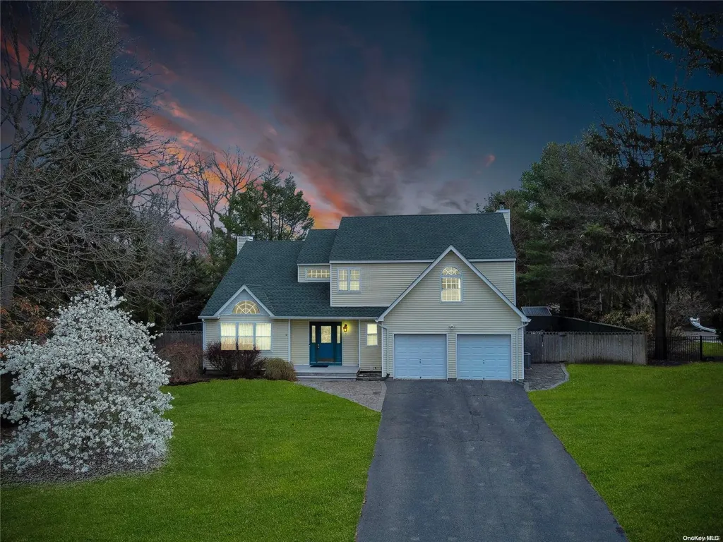 5 Short Court Nesconset NY 11767