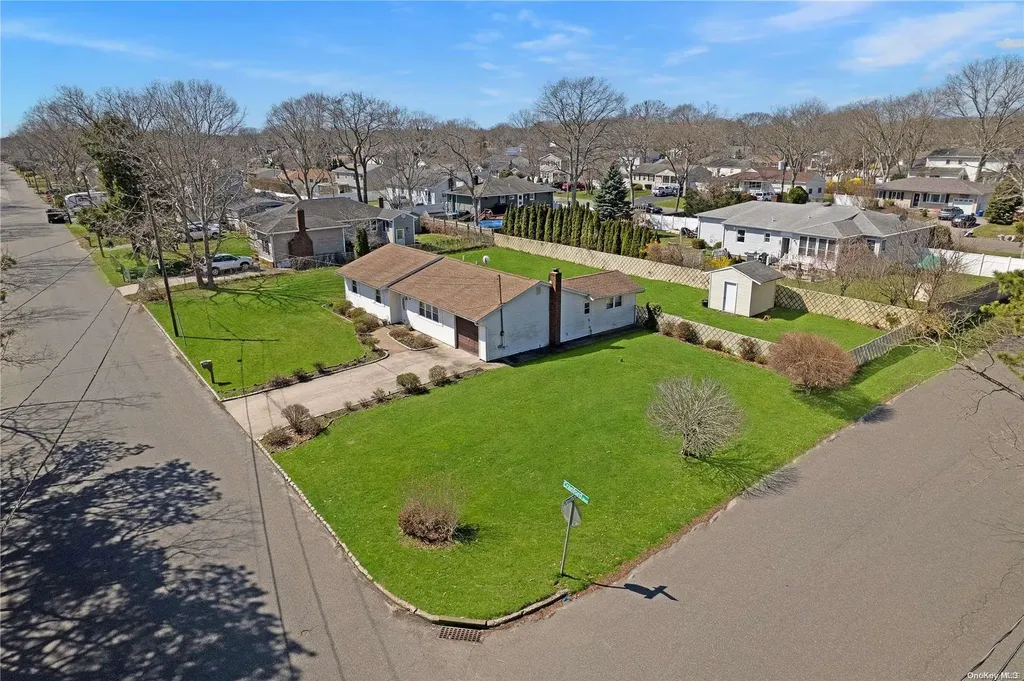 118 Cranford Boulevard Mastic NY 11950