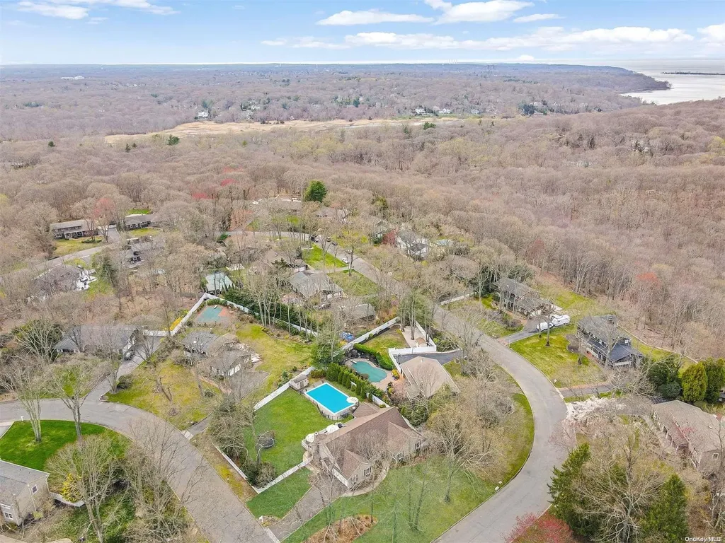29 Damin Circle Saint James NY 11780