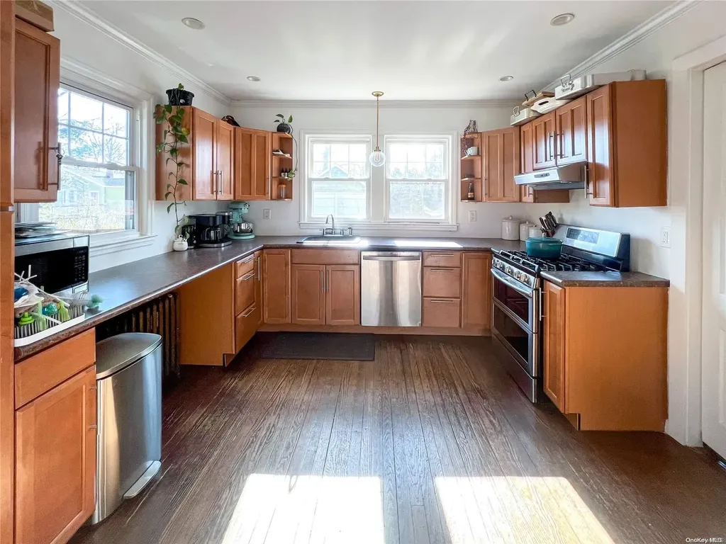 56 Vernon Street Patchogue NY 11772